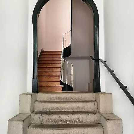 Classy Duplex