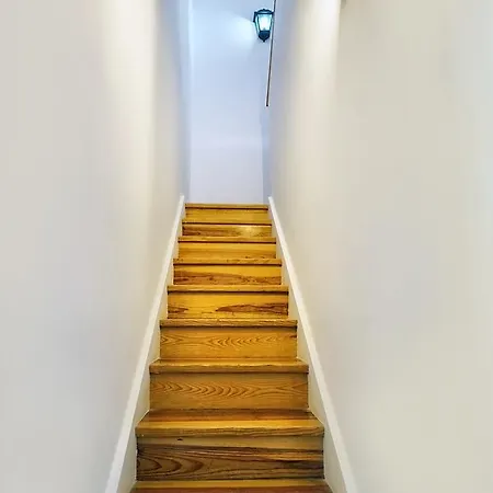 Classy Duplex Apartment *